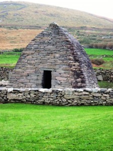 Gallarus Oratory near Dingle (look ma, no mortar!)
